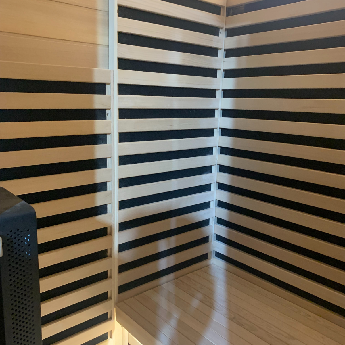 Two-Person Full-Spectrum Infrared Sauna with Red Light
